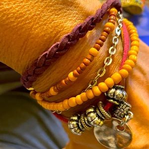 5/30 strand bracelet each one is different and different color. New without tags